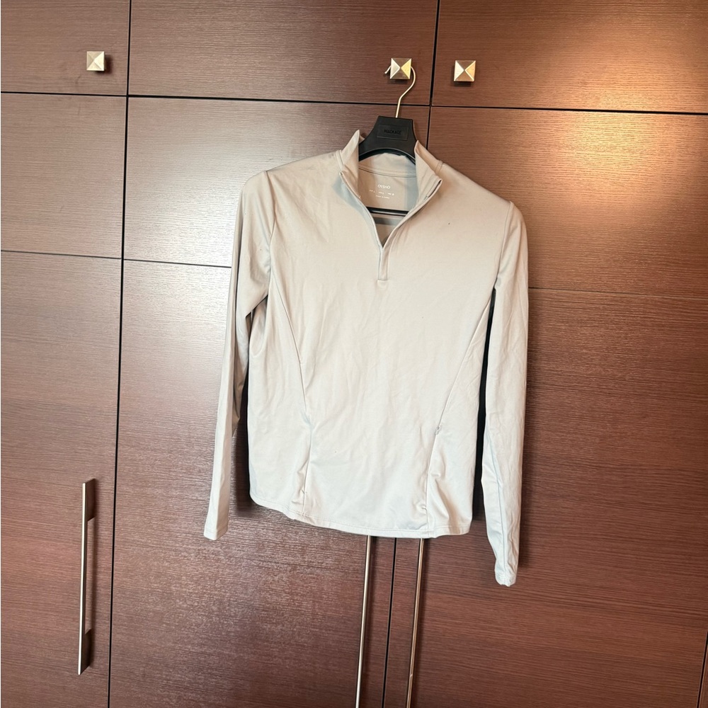 Women’s Light Gray Quarter-Zip Jacket